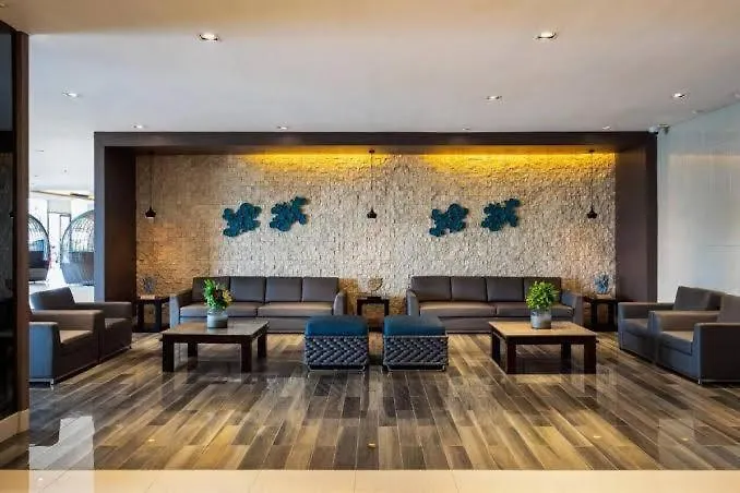 Shore Aparthotel Manila